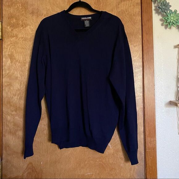 🍄 Kirkland Black Merino Wool Sweater - Picture 1 of 4